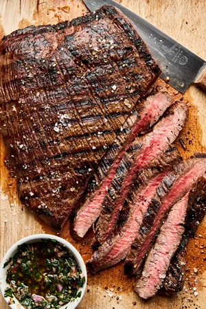 How to Cook Flank Steak on Grill: Perfect Tips for Juicy Results